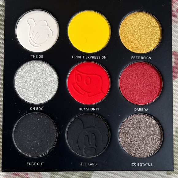 Disney Mickey Mouse Eyeshadow Palette Truth be Bold Mini matte and shimmer - Picture 3 of 9